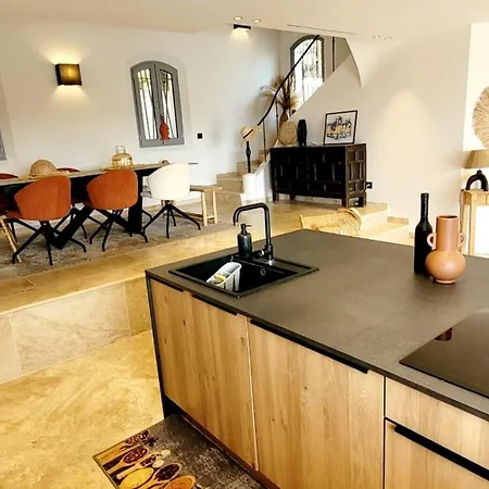 4p Avec Piscine Privée Proche De La Hébergement de vacances