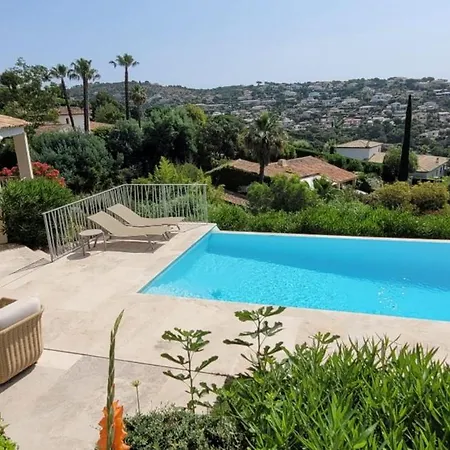 4p Avec Piscine Privée Proche De La Hébergement de vacances