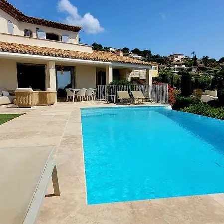 Hébergement de vacances 4p Avec Piscine Privée Proche De La Sainte-Maxime